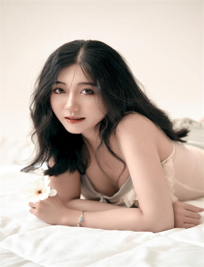 《龙虎列传2：火拼天刹邪神》角色研究：主角的成长历程与心路变化 展现表演艺术的魅力